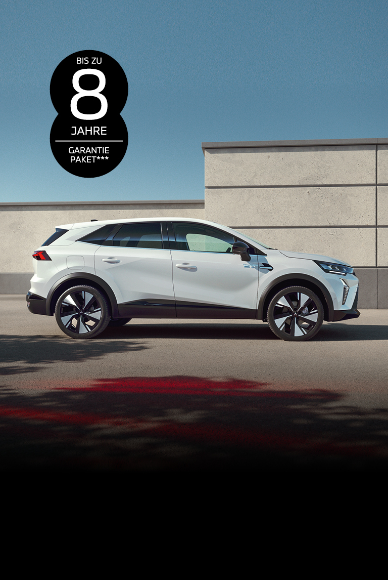 parkender Grandis vor modernem Betonhintergrund