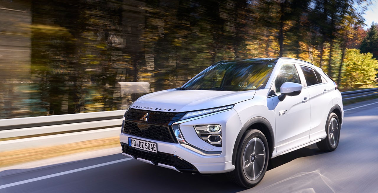 Aufladen w&auml;hrend der Fahrt, z. B. mit dem Mitsubishi Eclipse Cross Plug-in Hybrid 