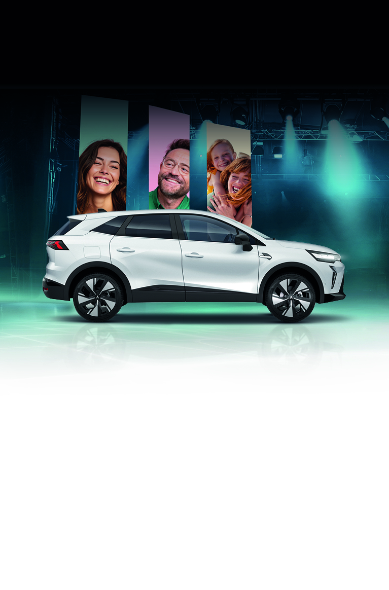 Immer besonders: die Grandis Sondermodelle Mitsubishi Grandis Intro Edition in Himalaya-Weiß vor bunter Bühne mit fröhlichen Menschen