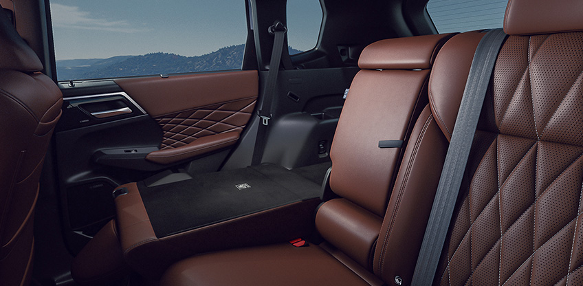 Flexible R&uuml;ckbank im neuen Outlander