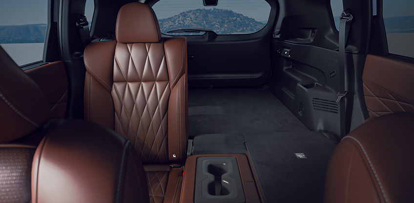 Flexible R&uuml;ckbank im neuen Outlander