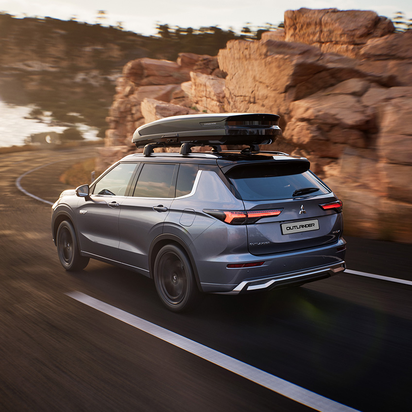 Der neue Mitsubishi Outlander mit Dachbox
