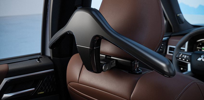 Der neue Mitsubishi Outlander mit Multifunktionstr&auml;ger