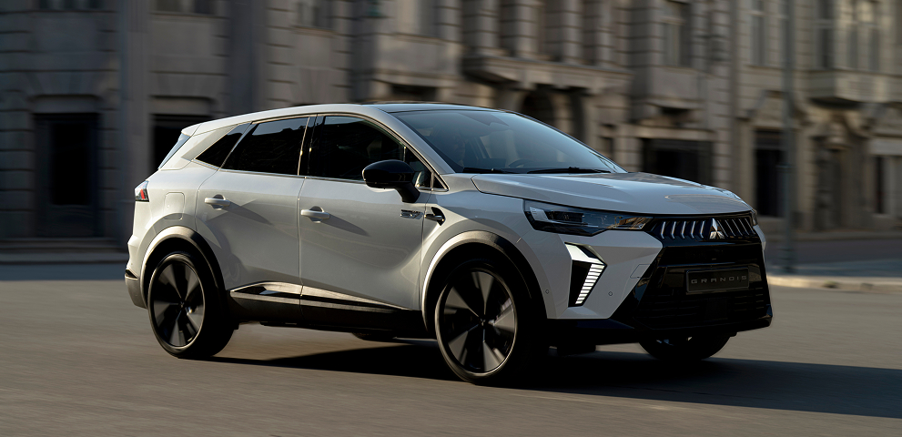 Der fahrende neue Grandis in der Stadt